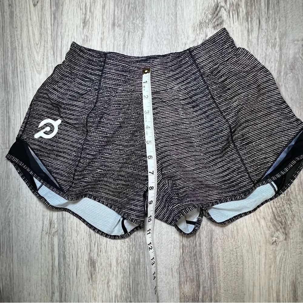 Lululemon Peloton Women's Black Heathered Stripe Active Shorts Size 6Tall